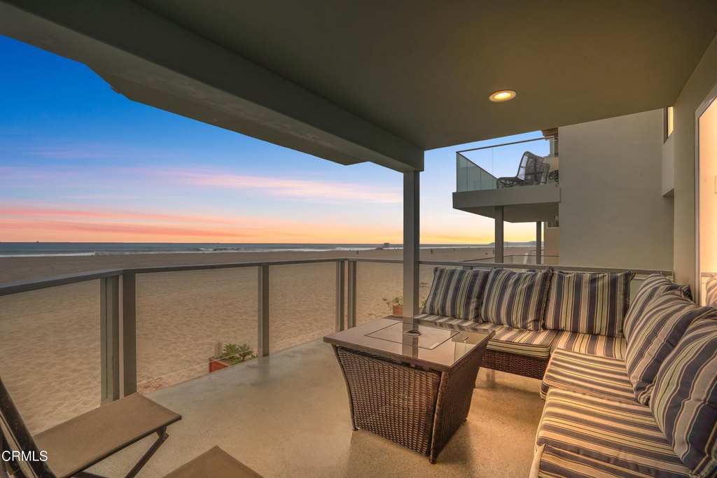 Oxnard, California, 93035, United States, 6 Bedrooms Bedrooms, ,4 BathroomsBathrooms,Residential,Forsale,1883926