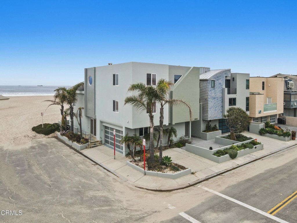 Oxnard, California, 93035, United States, 6 Bedrooms Bedrooms, ,4 BathroomsBathrooms,Residential,Forsale,1883926