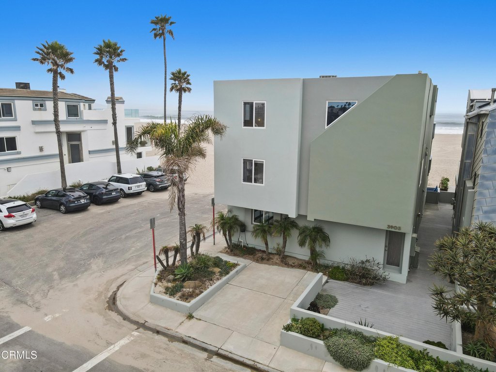 Oxnard, California, 93035, United States, 6 Bedrooms Bedrooms, ,4 BathroomsBathrooms,Residential,Forsale,1883926