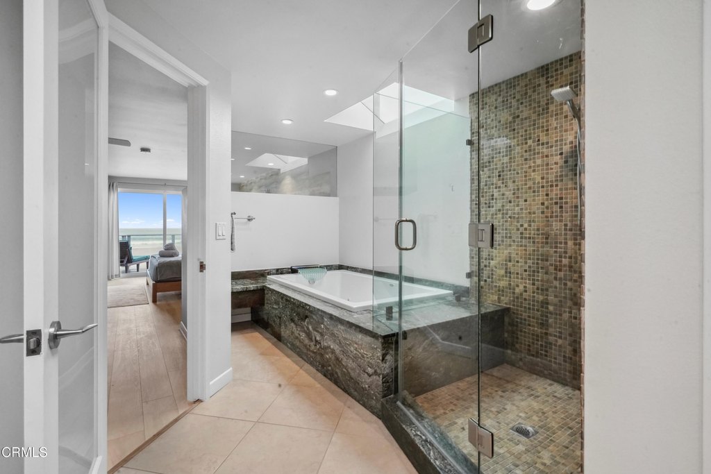 Oxnard, California, 93035, United States, 6 Bedrooms Bedrooms, ,4 BathroomsBathrooms,Residential,Forsale,1883926