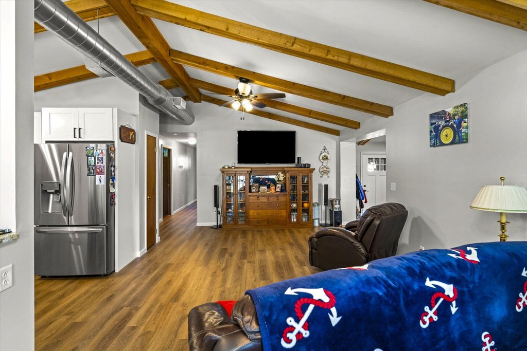 Dandridge, Tennessee, 37725, United States, 3 Bedrooms Bedrooms, ,2 BathroomsBathrooms,Residential,Forsale,1884062