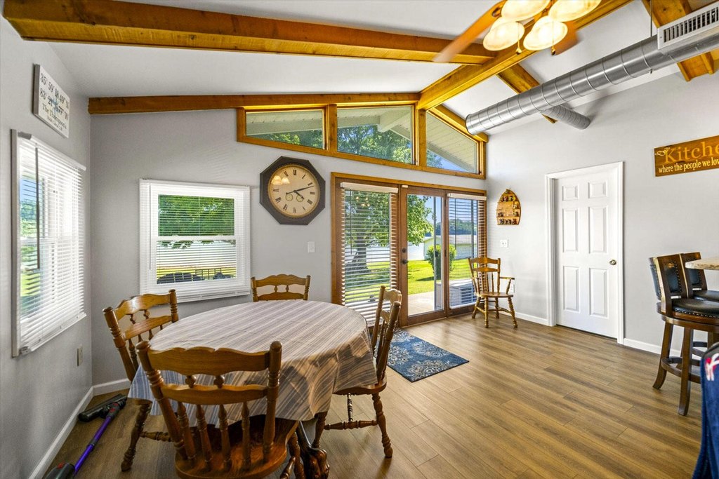 Dandridge, Tennessee, 37725, United States, 3 Bedrooms Bedrooms, ,2 BathroomsBathrooms,Residential,Forsale,1884062