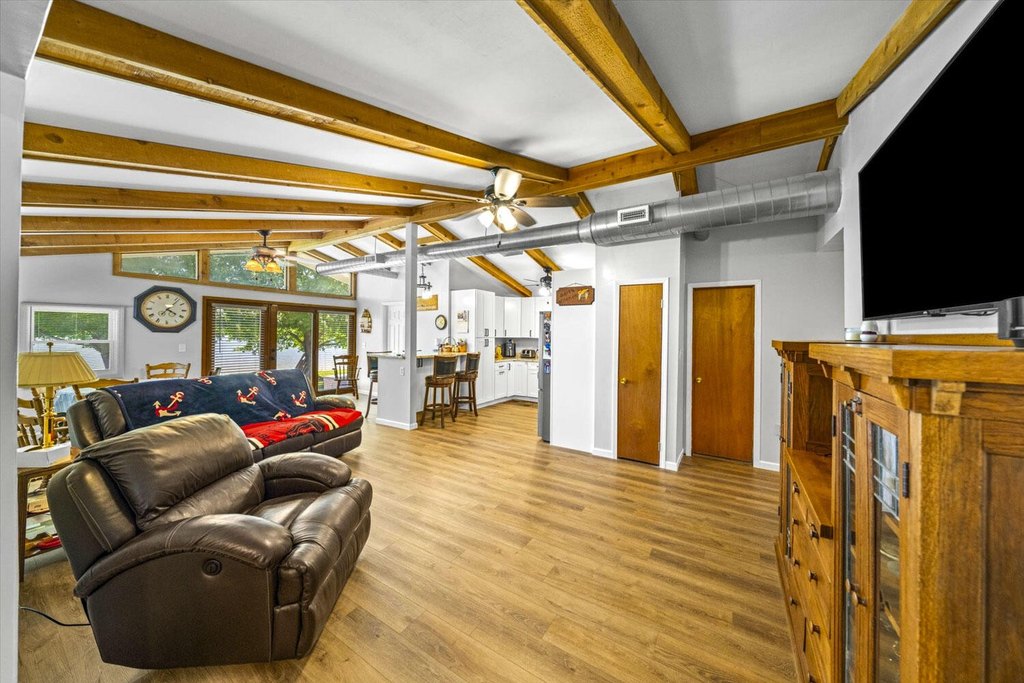 Dandridge, Tennessee, 37725, United States, 3 Bedrooms Bedrooms, ,2 BathroomsBathrooms,Residential,Forsale,1884062