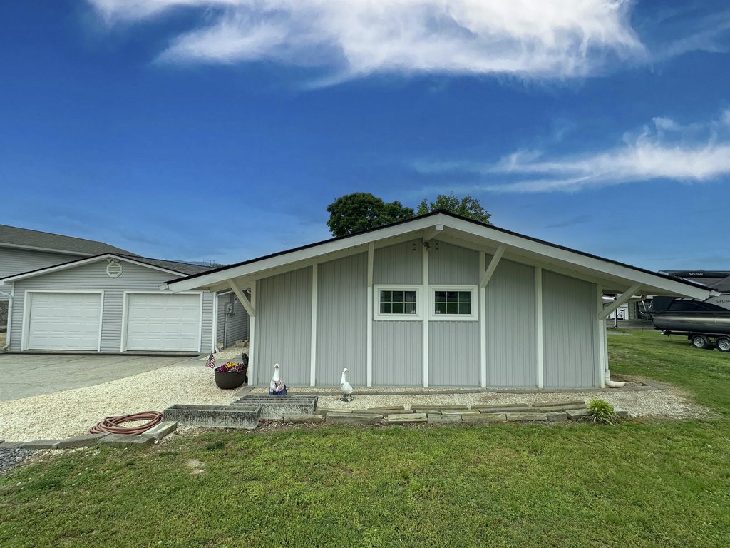 Dandridge, Tennessee, 37725, United States, 3 Bedrooms Bedrooms, ,2 BathroomsBathrooms,Residential,Forsale,1884062