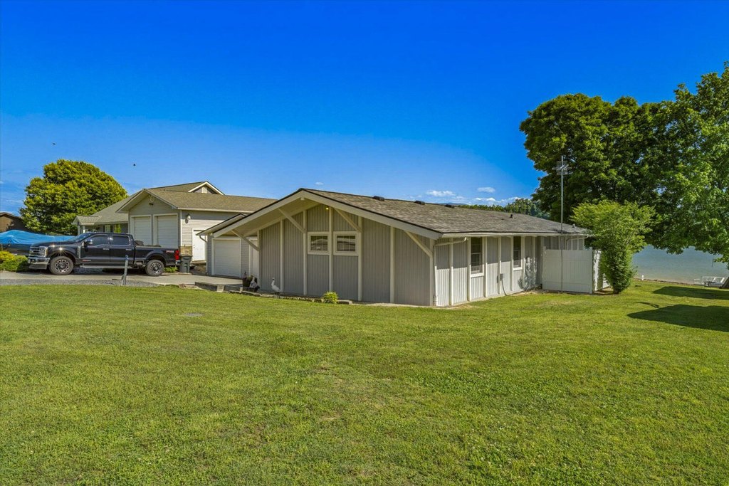 Dandridge, Tennessee, 37725, United States, 3 Bedrooms Bedrooms, ,2 BathroomsBathrooms,Residential,Forsale,1884062