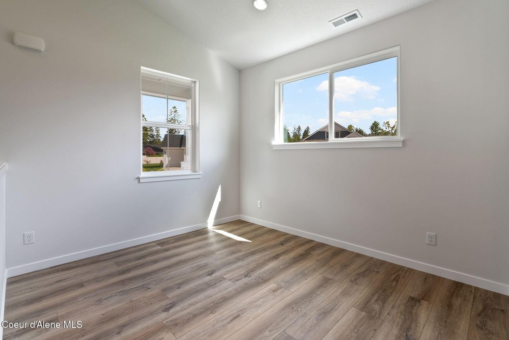 Coeur d'Alene, Idaho, 83815, United States, 2 Bedrooms Bedrooms, ,2 BathroomsBathrooms,Residential,Forsale,1913885