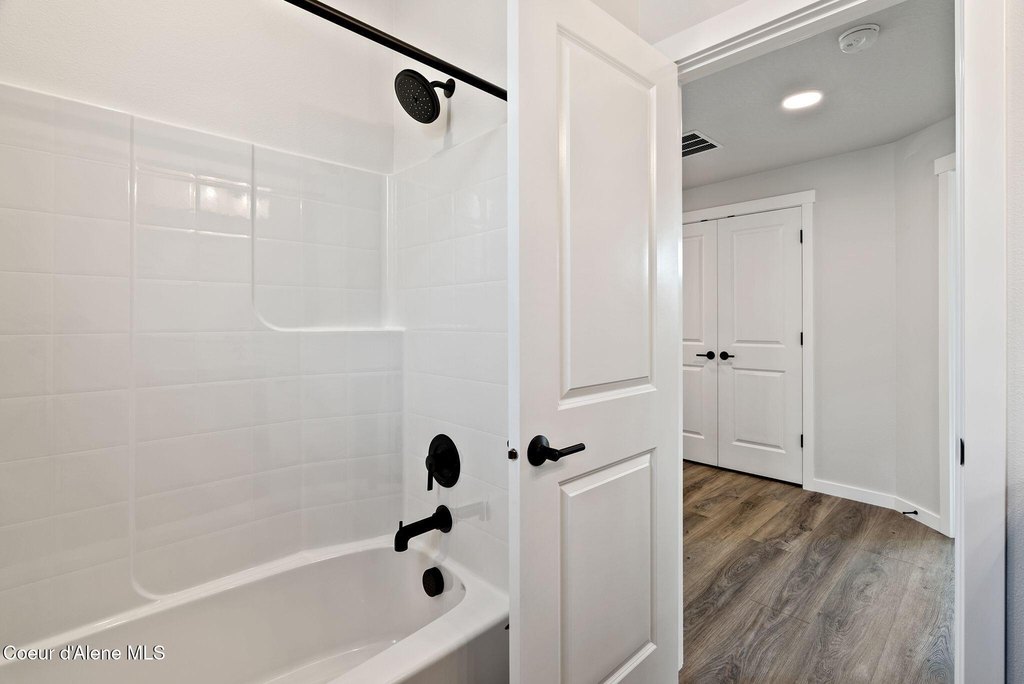 Coeur d'Alene, Idaho, 83815, United States, 2 Bedrooms Bedrooms, ,2 BathroomsBathrooms,Residential,Forsale,1913885