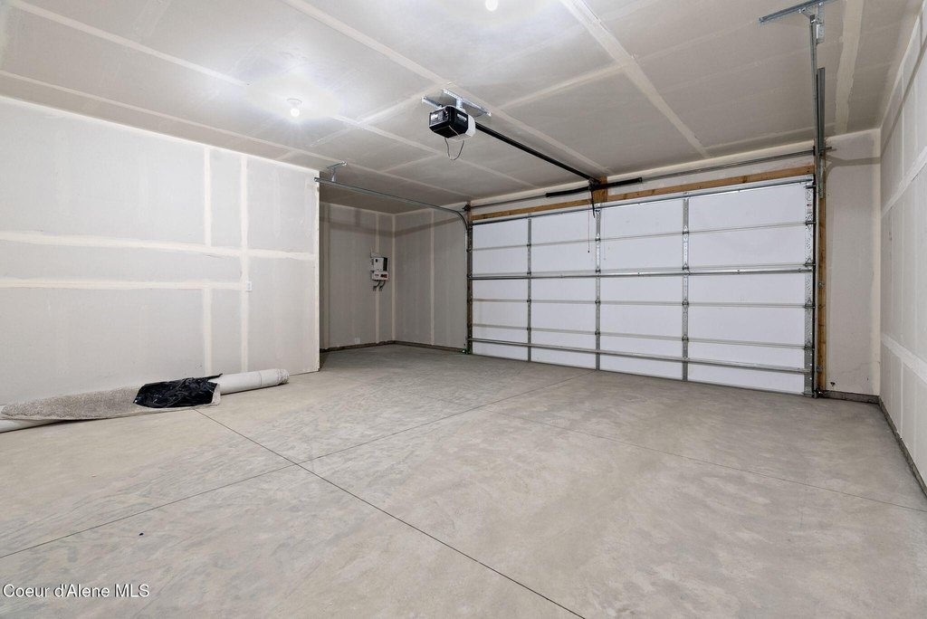 Coeur d'Alene, Idaho, 83815, United States, 2 Bedrooms Bedrooms, ,2 BathroomsBathrooms,Residential,Forsale,1913885