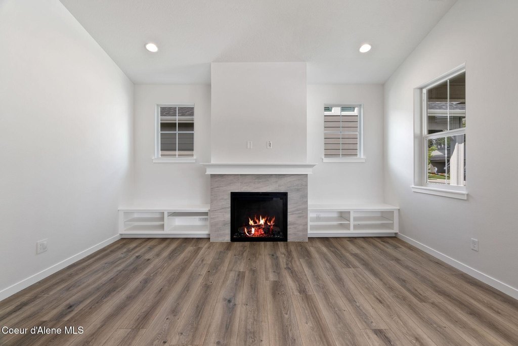 Coeur d'Alene, Idaho, 83815, United States, 2 Bedrooms Bedrooms, ,2 BathroomsBathrooms,Residential,Forsale,1913885