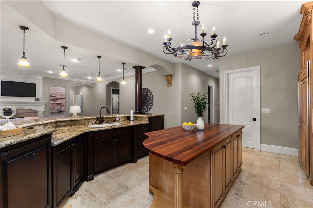Upland, California, 91784, United States, 6 Bedrooms Bedrooms, ,6.5 BathroomsBathrooms,Residential,Forsale,1883914