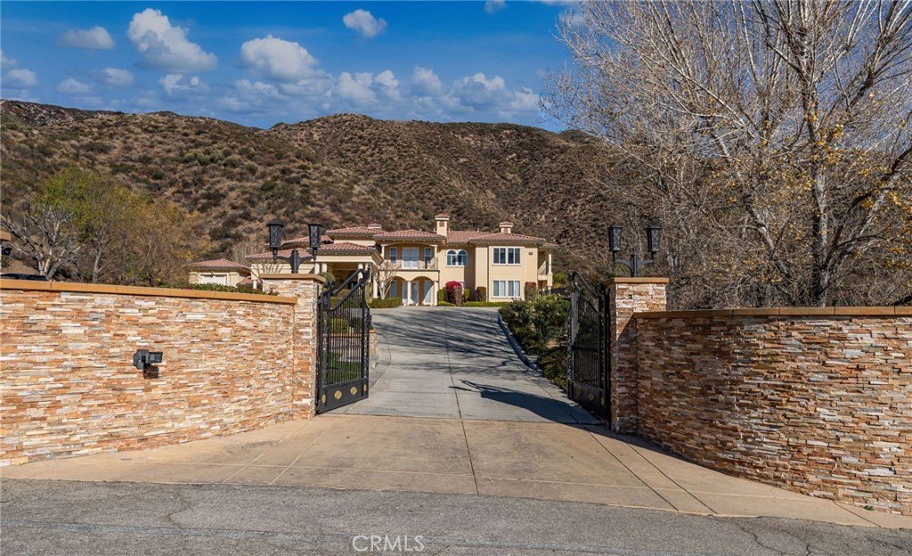 Upland, California, 91784, United States, 6 Bedrooms Bedrooms, ,6.5 BathroomsBathrooms,Residential,Forsale,1883914