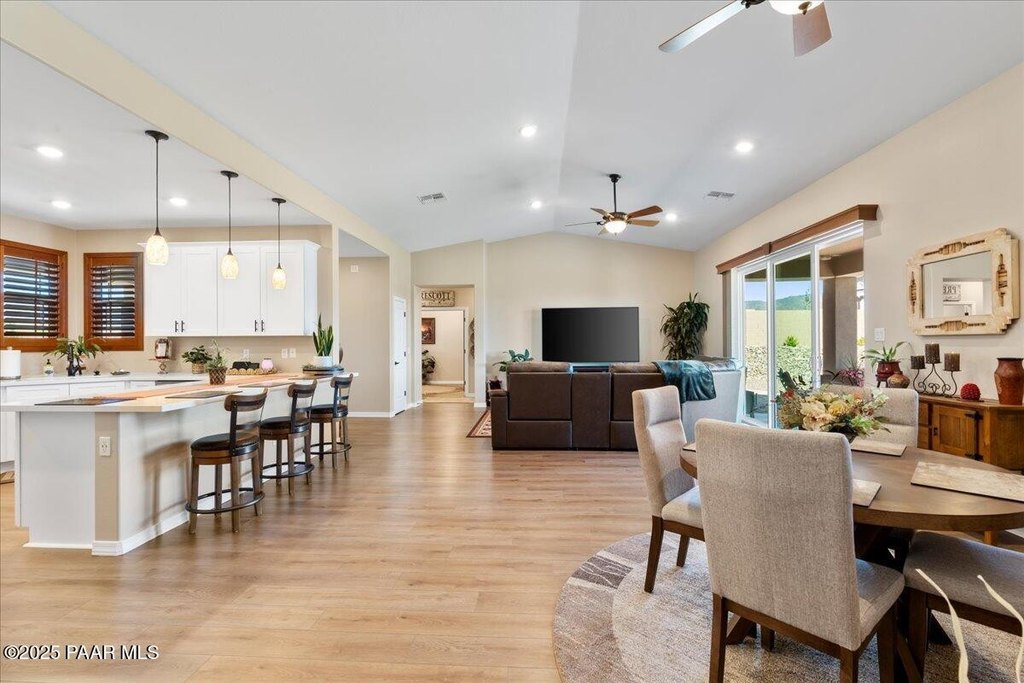 Prescott Valley, Arizona, 86315, United States, 3 Bedrooms Bedrooms, ,2 BathroomsBathrooms,Residential,Forsale,1884016