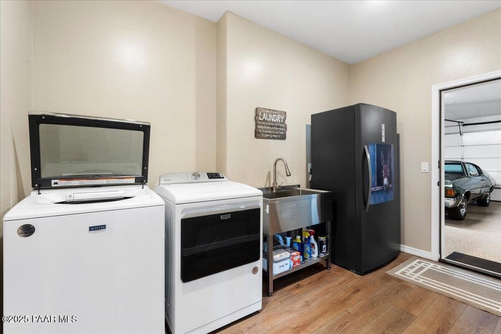 Prescott Valley, Arizona, 86315, United States, 3 Bedrooms Bedrooms, ,2 BathroomsBathrooms,Residential,Forsale,1884016