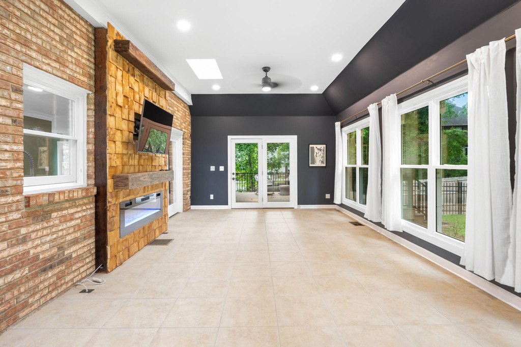 Chattanooga, Tennessee, 37421, United States, 4 Bedrooms Bedrooms, ,3.5 BathroomsBathrooms,Residential,Forsale,1922199