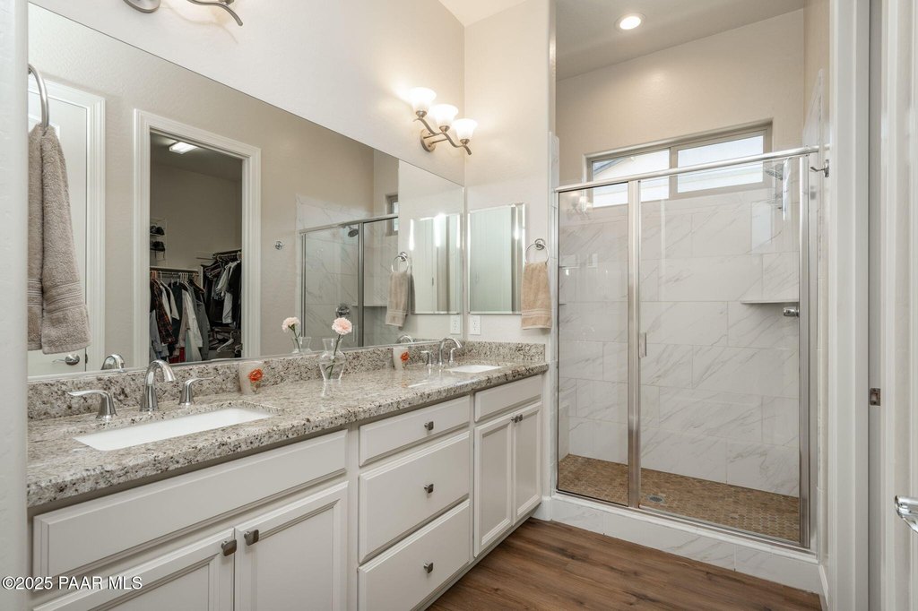 Prescott, Arizona, 86301, United States, 2 Bedrooms Bedrooms, ,2 BathroomsBathrooms,Residential,Forsale,1883972