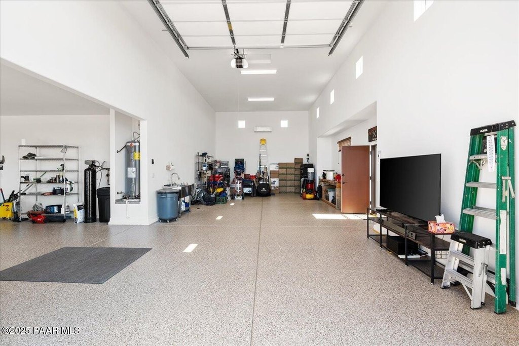Prescott Valley, Arizona, 86315, United States, 3 Bedrooms Bedrooms, ,2 BathroomsBathrooms,Residential,Forsale,1884016