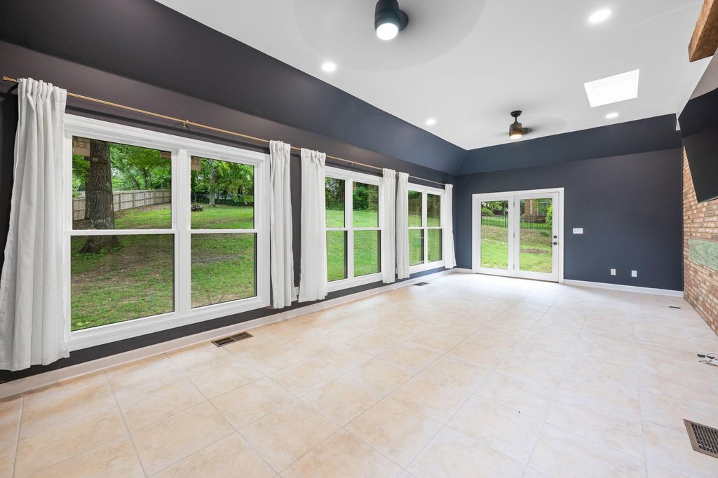 Chattanooga, Tennessee, 37421, United States, 4 Bedrooms Bedrooms, ,3.5 BathroomsBathrooms,Residential,Forsale,1922199