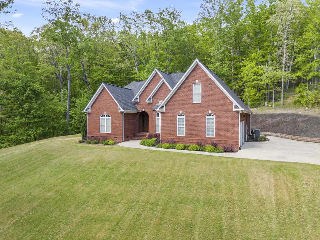 Chattanooga, Tennessee, 37419, United States, 4 Bedrooms Bedrooms, ,2.5 BathroomsBathrooms,Residential,Forsale,1894413