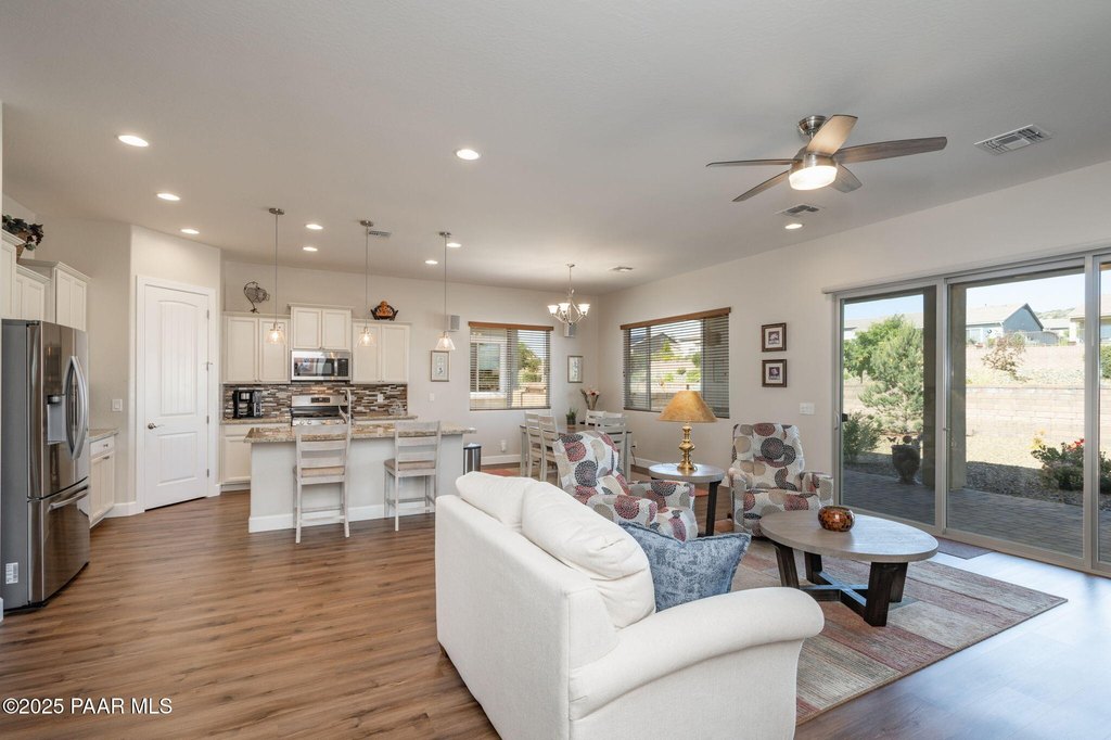 Prescott, Arizona, 86301, United States, 2 Bedrooms Bedrooms, ,2 BathroomsBathrooms,Residential,Forsale,1883972