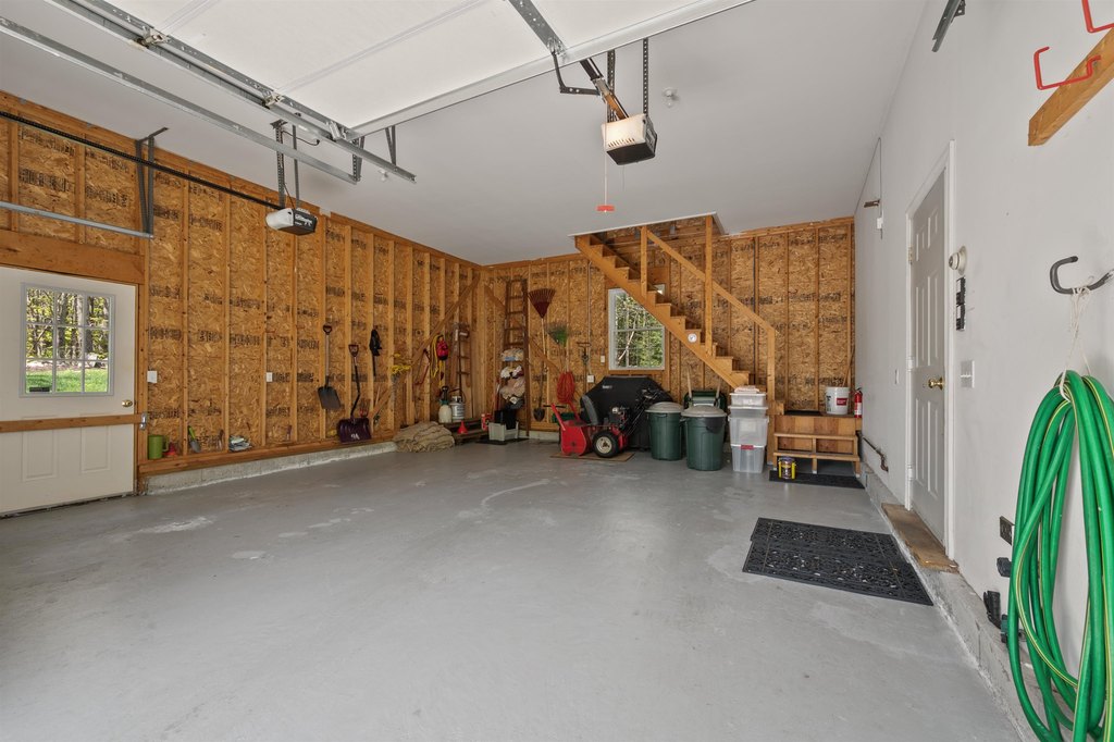 Meredith, New Hampshire, 03253, United States, 4 Bedrooms Bedrooms, ,3.5 BathroomsBathrooms,Residential,Forsale,2010611