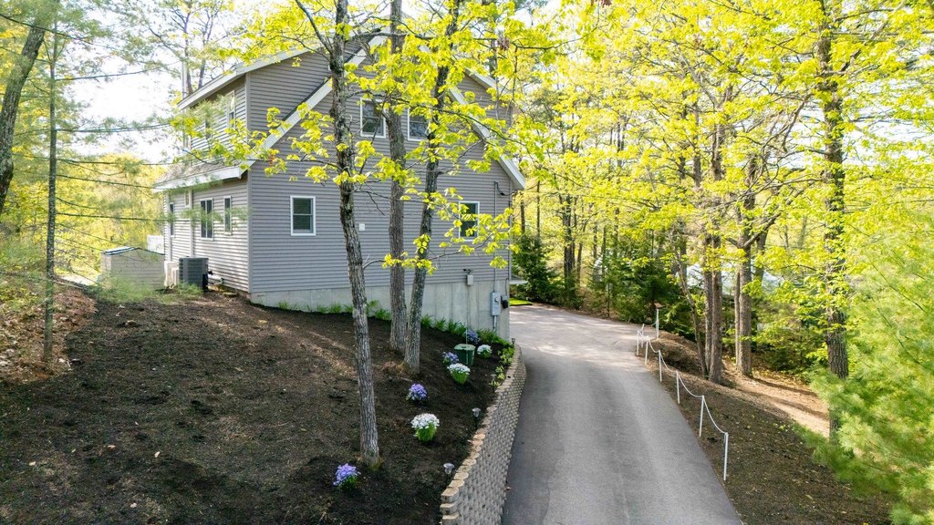Ossipee, New Hampshire, 03814, United States, 2 Bedrooms Bedrooms, ,2.5 BathroomsBathrooms,Residential,Forsale,1933946