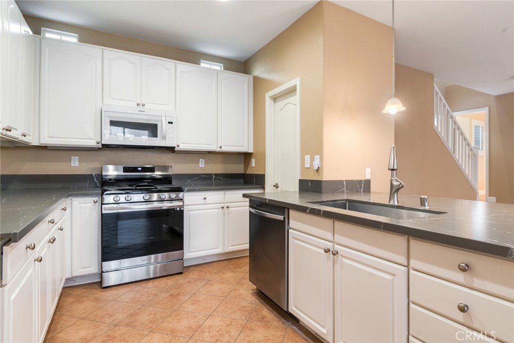 Loma Linda, California, 92354, United States, 4 Bedrooms Bedrooms, ,3.5 BathroomsBathrooms,Residential,Forsale,1953043