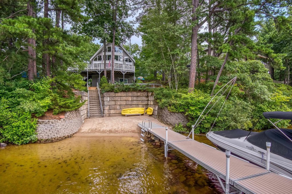 Ossipee, New Hampshire, 03814, United States, 2 Bedrooms Bedrooms, ,2.5 BathroomsBathrooms,Residential,Forsale,1933946