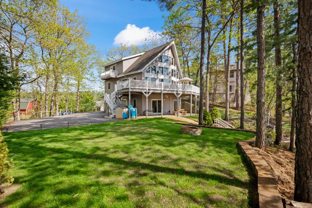 Ossipee, New Hampshire, 03814, United States, 2 Bedrooms Bedrooms, ,2.5 BathroomsBathrooms,Residential,Forsale,1933946