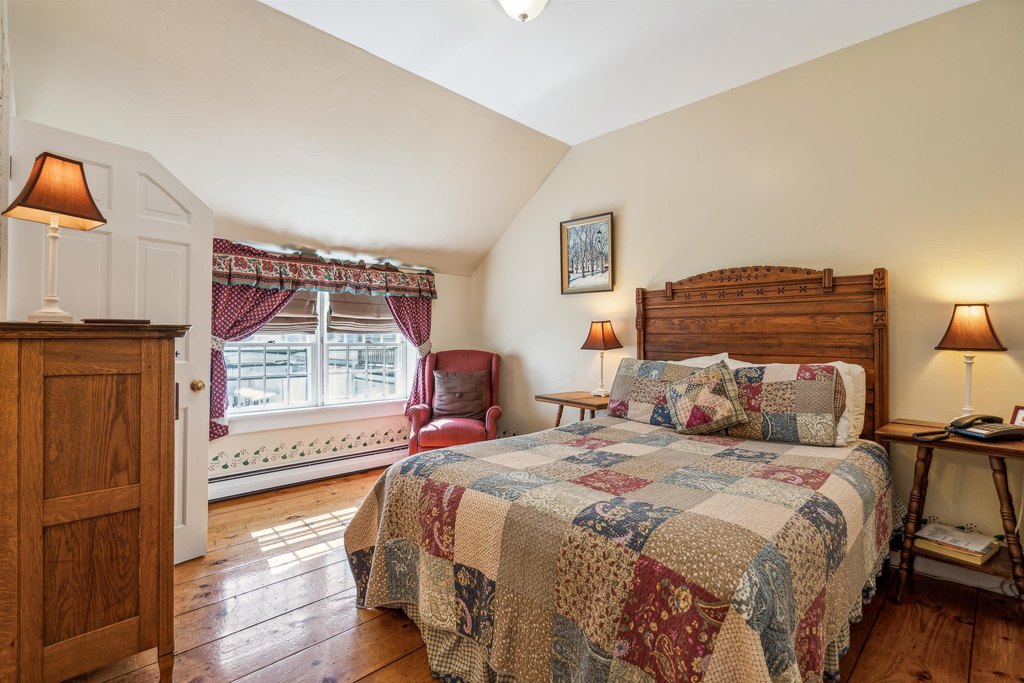 Lyme, New Hampshire, 03768, United States, 22 Bedrooms Bedrooms, ,18.5 BathroomsBathrooms,Residential,Forsale,1999513