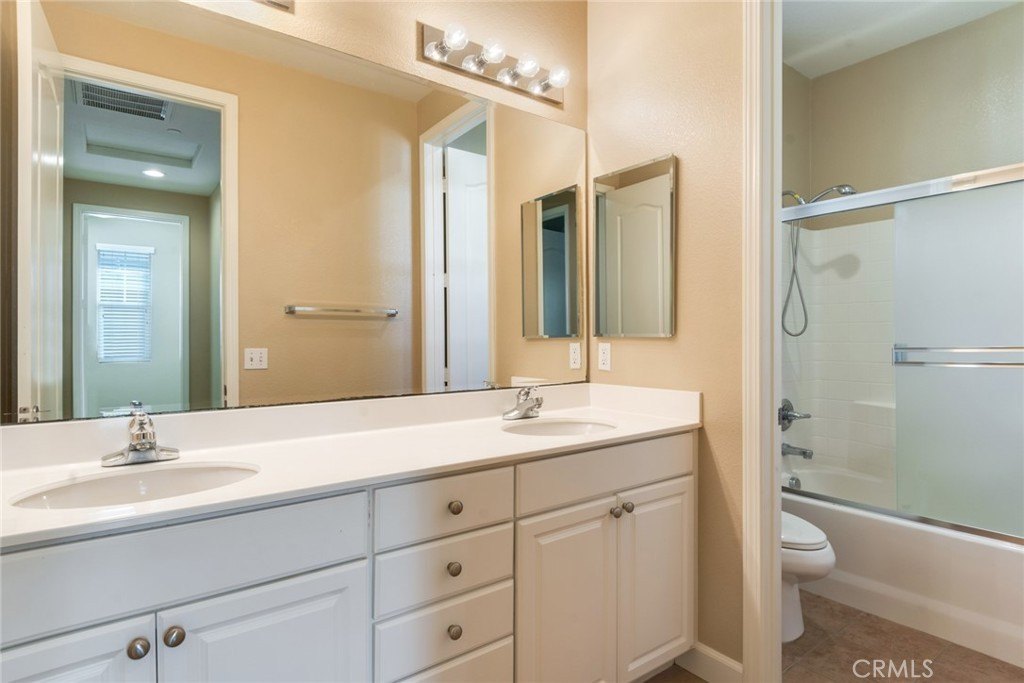 Loma Linda, California, 92354, United States, 4 Bedrooms Bedrooms, ,3.5 BathroomsBathrooms,Residential,Forsale,1953043