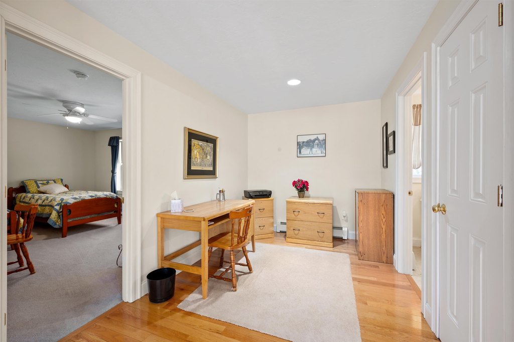 Meredith, New Hampshire, 03253, United States, 4 Bedrooms Bedrooms, ,3.5 BathroomsBathrooms,Residential,Forsale,2010611