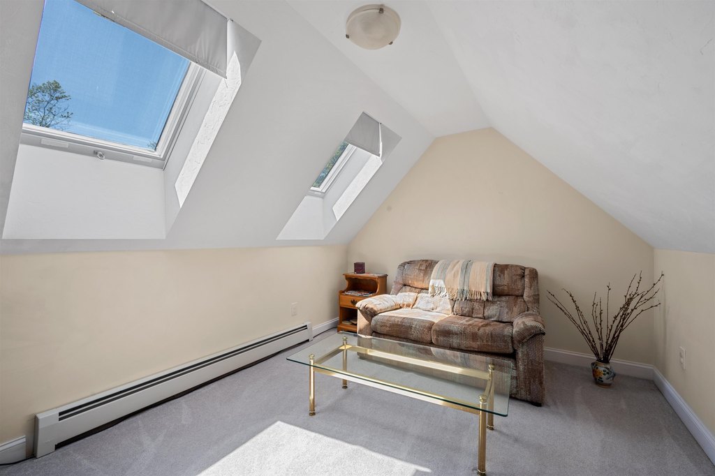 Meredith, New Hampshire, 03253, United States, 4 Bedrooms Bedrooms, ,3.5 BathroomsBathrooms,Residential,Forsale,2010611