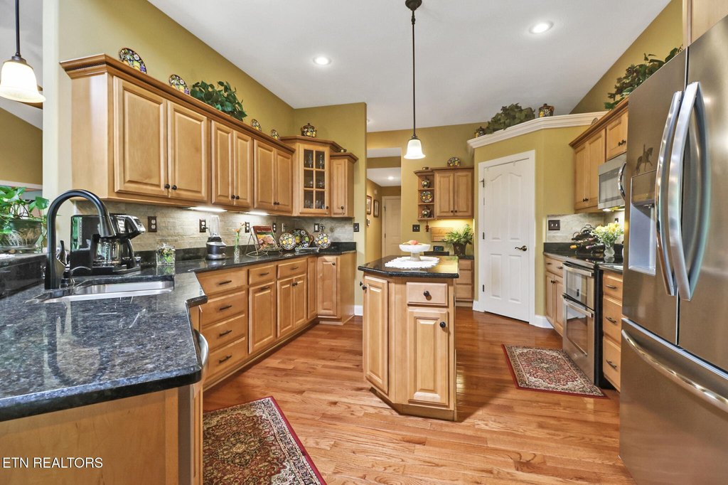 Fairfield Glade, Tennessee, 38558, United States, 3 Bedrooms Bedrooms, ,2 BathroomsBathrooms,Residential,Forsale,1907875