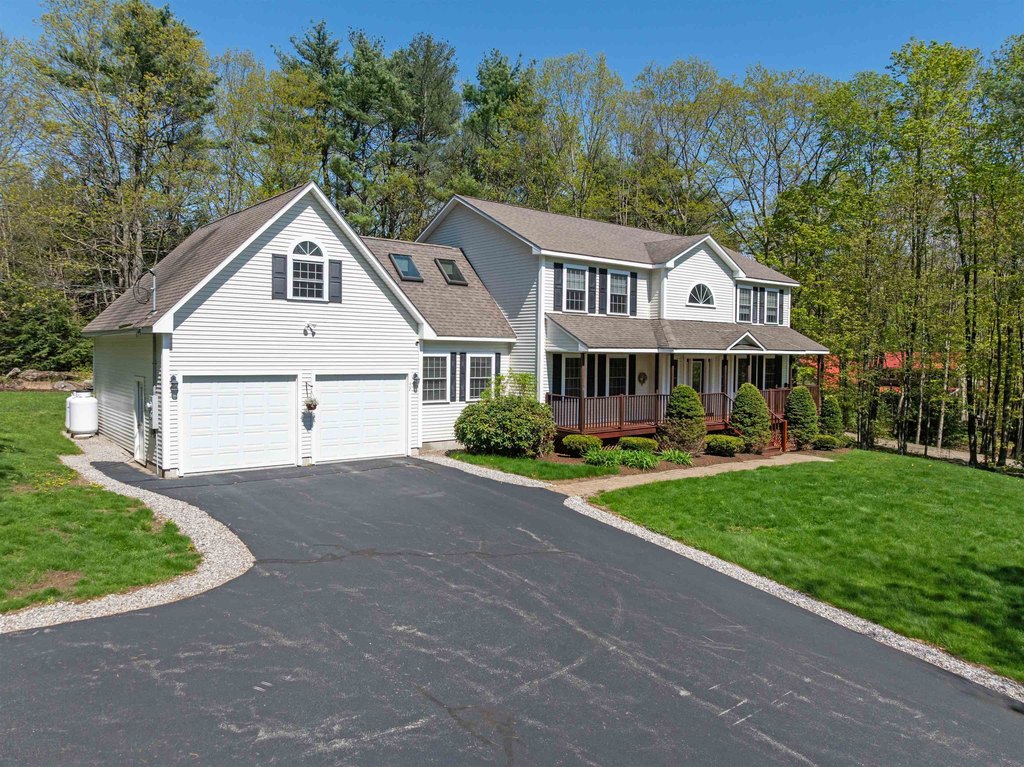 Meredith, New Hampshire, 03253, United States, 4 Bedrooms Bedrooms, ,3.5 BathroomsBathrooms,Residential,Forsale,2010611