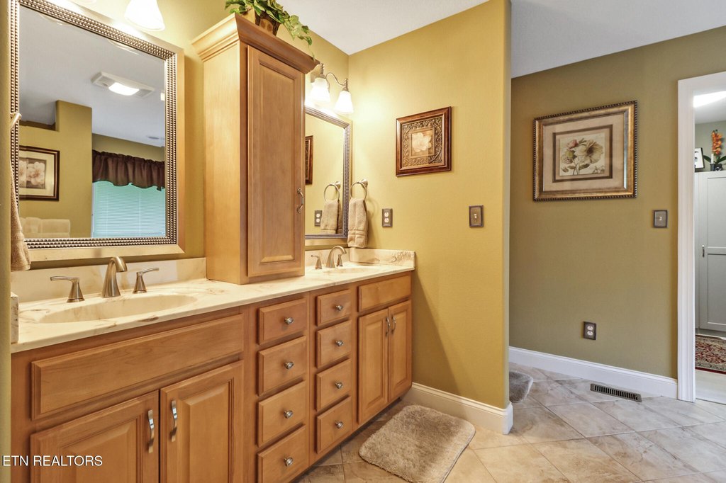 Fairfield Glade, Tennessee, 38558, United States, 3 Bedrooms Bedrooms, ,2 BathroomsBathrooms,Residential,Forsale,1907875