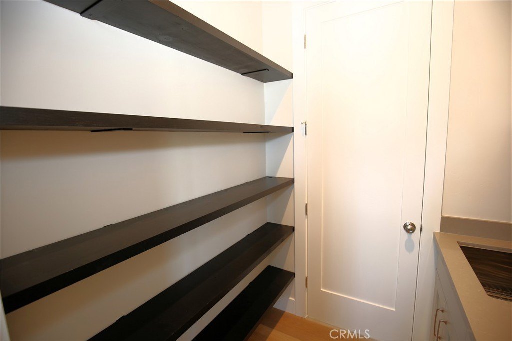 Paso Robles, California, 93446, United States, 4 Bedrooms Bedrooms, ,3.5 BathroomsBathrooms,Residential,Forsale,2009027