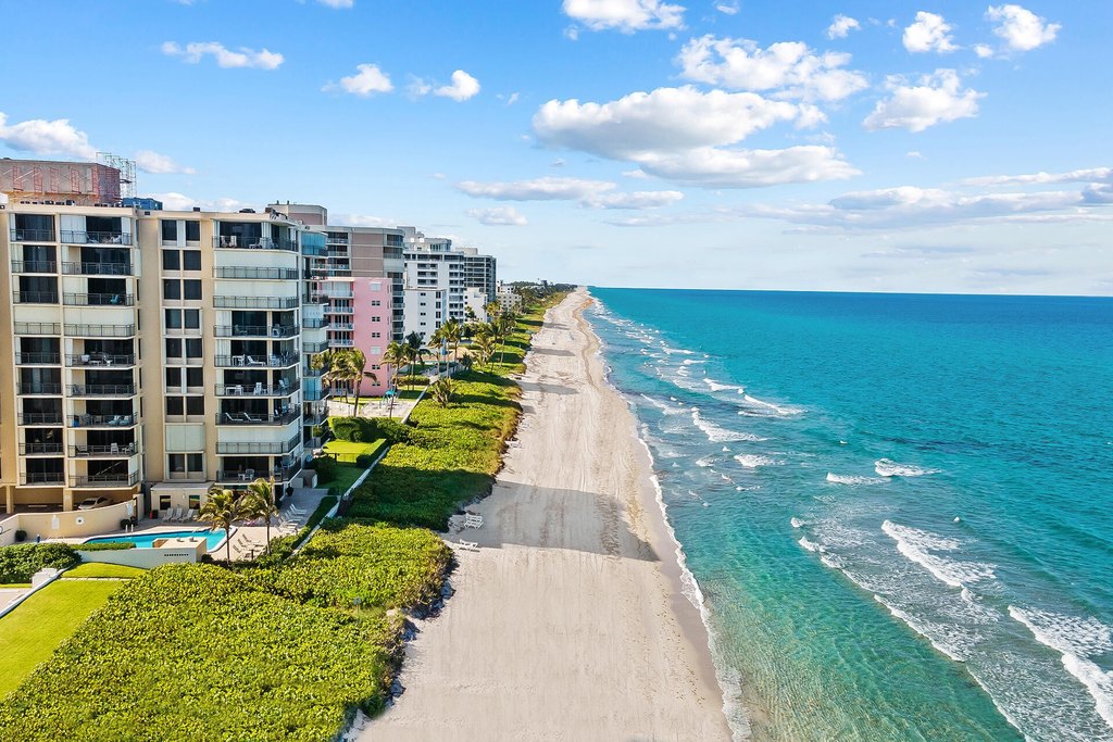 Highland Beach, Florida, 33487, United States, 2 Bedrooms Bedrooms, ,2 BathroomsBathrooms,Residential,Forsale,1886580