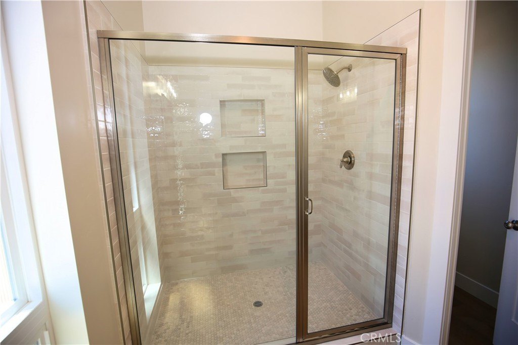 Paso Robles, California, 93446, United States, 4 Bedrooms Bedrooms, ,3.5 BathroomsBathrooms,Residential,Forsale,2009027