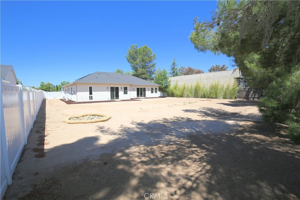 Paso Robles, California, 93446, United States, 4 Bedrooms Bedrooms, ,3.5 BathroomsBathrooms,Residential,Forsale,2009027