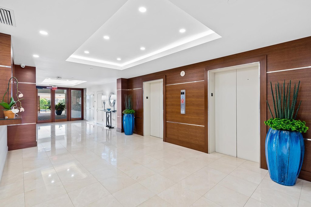 Highland Beach, Florida, 33487, United States, 2 Bedrooms Bedrooms, ,2 BathroomsBathrooms,Residential,Forsale,1886580