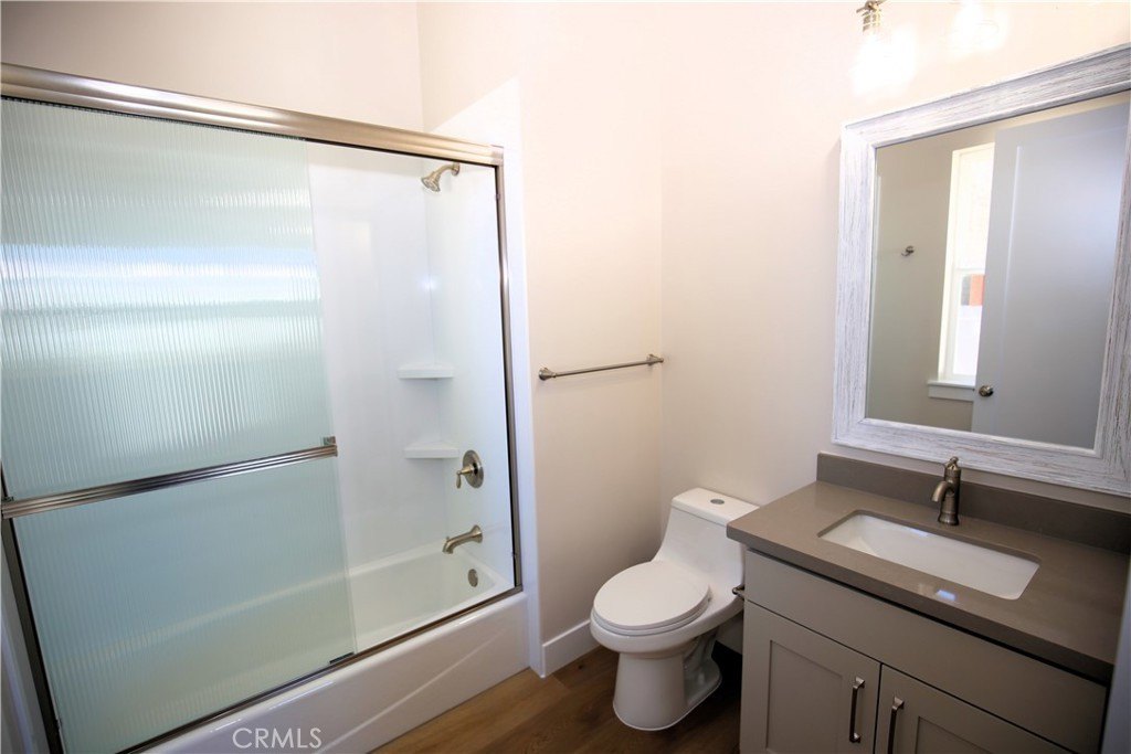 Paso Robles, California, 93446, United States, 4 Bedrooms Bedrooms, ,3.5 BathroomsBathrooms,Residential,Forsale,2009027