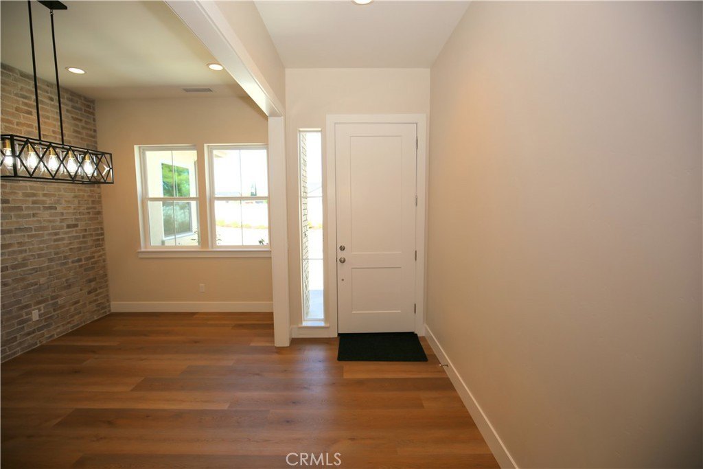 Paso Robles, California, 93446, United States, 4 Bedrooms Bedrooms, ,3.5 BathroomsBathrooms,Residential,Forsale,2009027