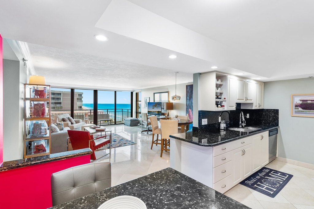 Highland Beach, Florida, 33487, United States, 2 Bedrooms Bedrooms, ,2 BathroomsBathrooms,Residential,Forsale,1886580