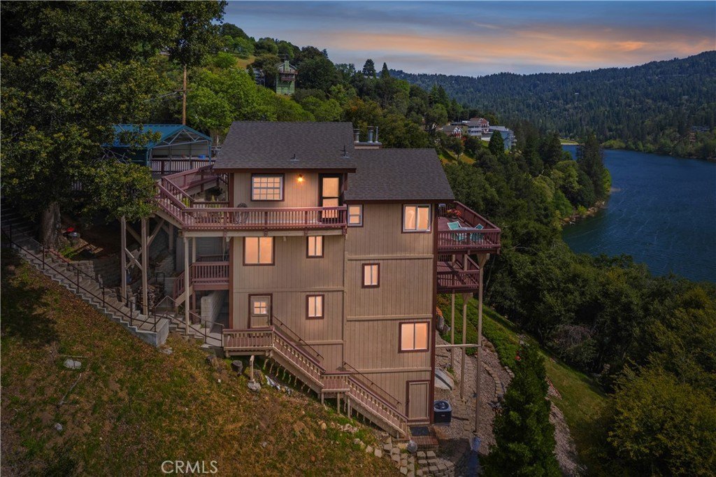 Crestline, California, 92325, United States, 3 Bedrooms Bedrooms, ,3 BathroomsBathrooms,Residential,Forsale,1953294