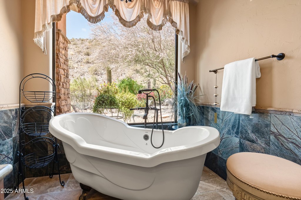 Scottsdale, Arizona, 85255, United States, 6 Bedrooms Bedrooms, ,7 BathroomsBathrooms,Residential,Forsale,1933916
