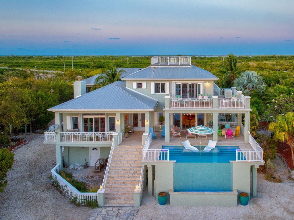 Big Torch, Florida, 33042, United States, 4 Bedrooms Bedrooms, ,4 BathroomsBathrooms,Residential,Forsale,1968284