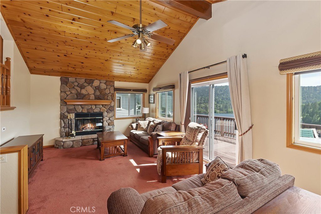 Crestline, California, 92325, United States, 3 Bedrooms Bedrooms, ,3 BathroomsBathrooms,Residential,Forsale,1953294