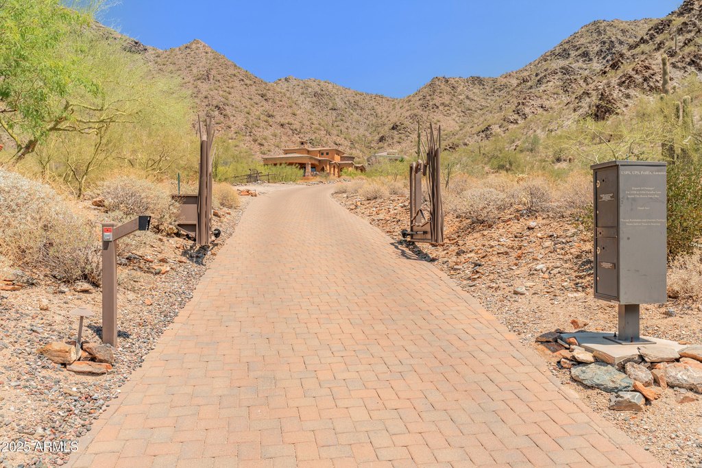 Scottsdale, Arizona, 85255, United States, 6 Bedrooms Bedrooms, ,7 BathroomsBathrooms,Residential,Forsale,1933916