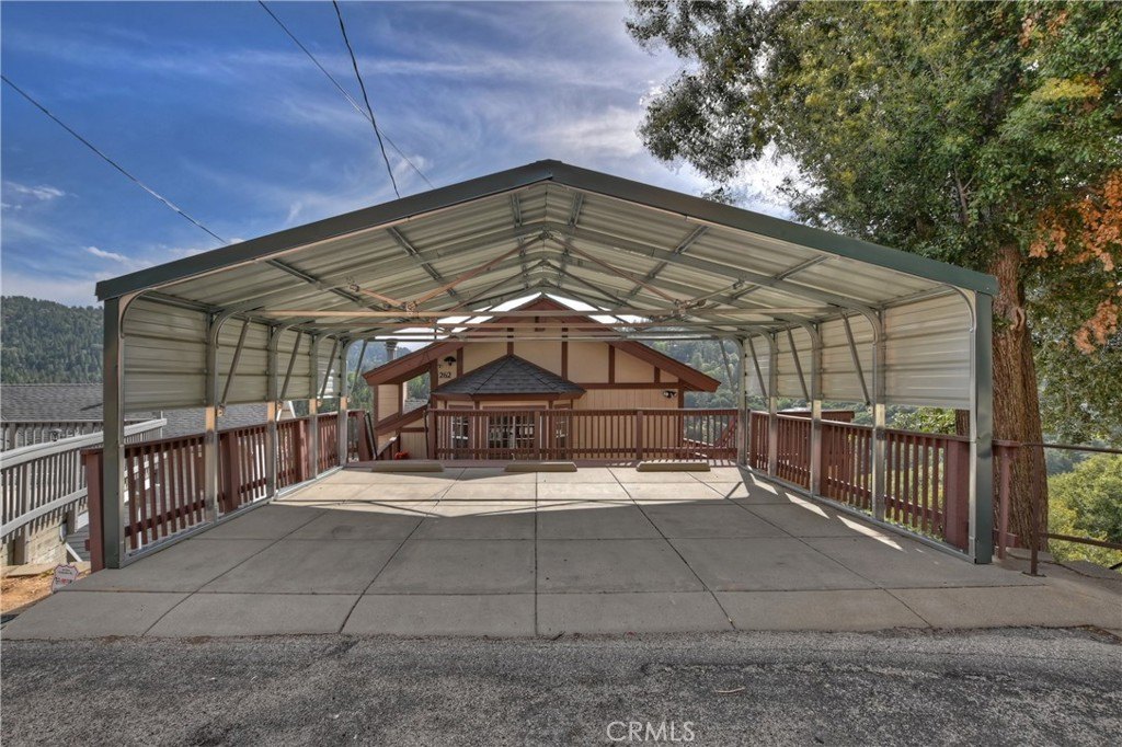 Crestline, California, 92325, United States, 3 Bedrooms Bedrooms, ,3 BathroomsBathrooms,Residential,Forsale,1953294
