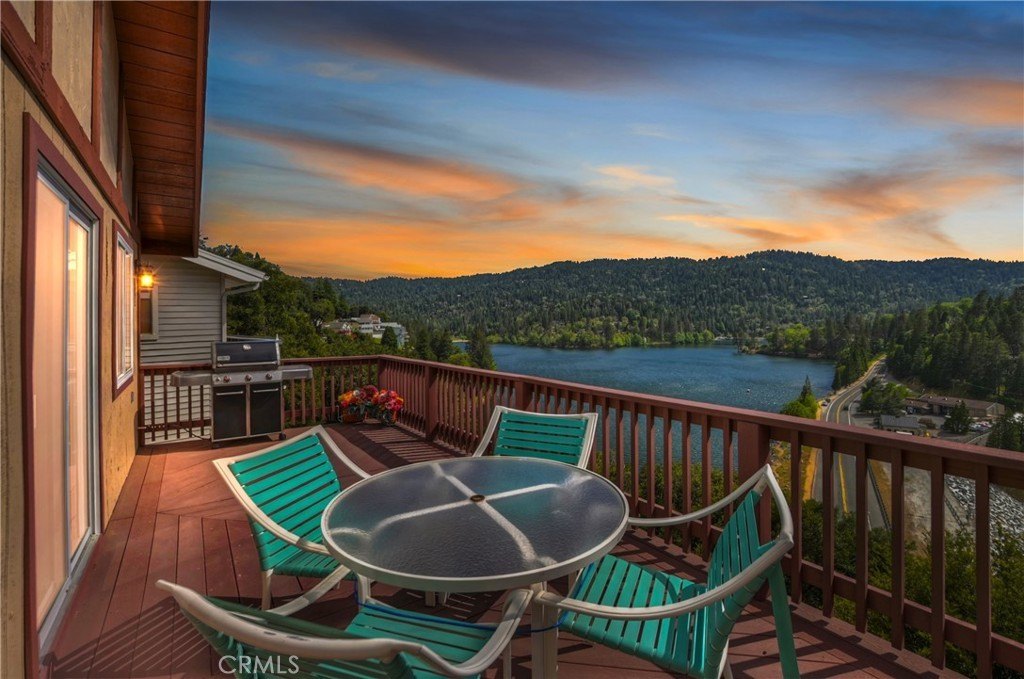 Crestline, California, 92325, United States, 3 Bedrooms Bedrooms, ,3 BathroomsBathrooms,Residential,Forsale,1953294